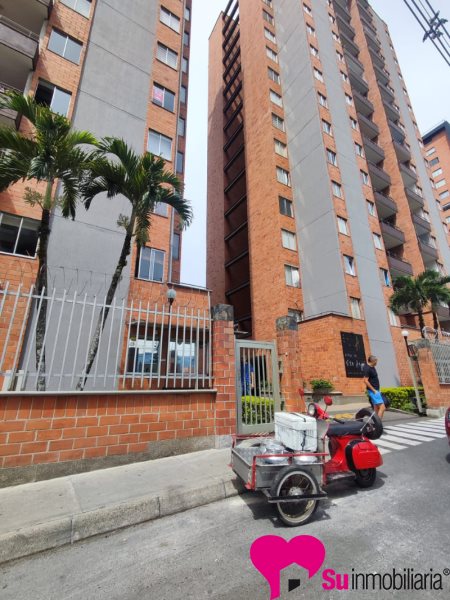 Apartamento en Arriendo en Medellín - 10253 Suramericana de arrendamientos